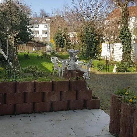 In Naehe Messe Flughafen