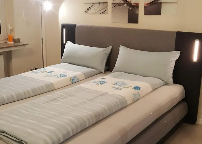 In Naehe Messe Flughafen * Dusseldorf